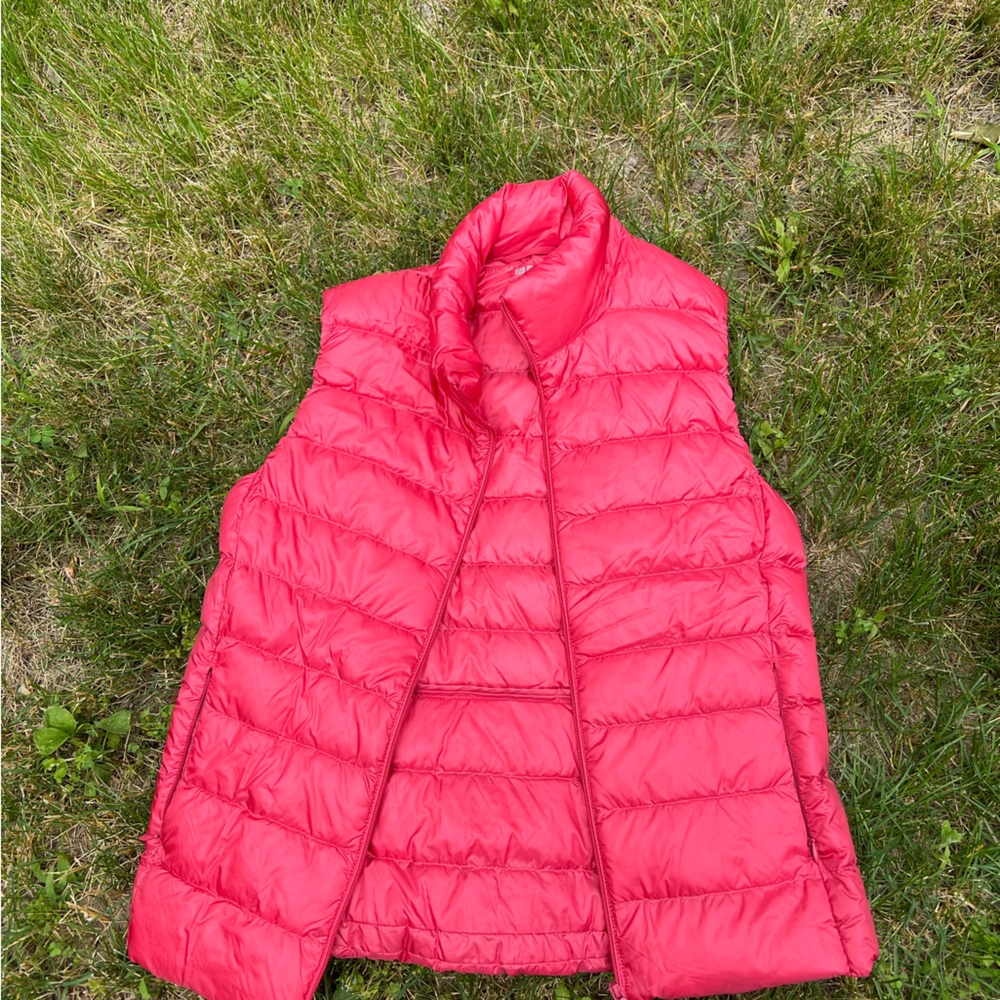 Uniqlo vest